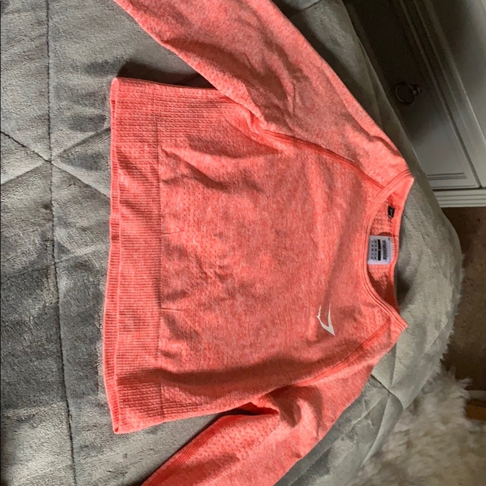 Vital  seamless crop